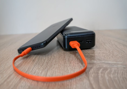 Hoeveel mAh moet een powerbank hebben om een iPhone 16 twee keer volledig op te laden