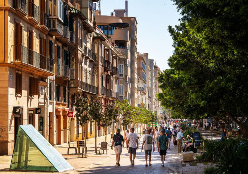 Cala Ratjada winkels: winkelstraten, zaterdagmarkt, parels en wat je vooraf regelt