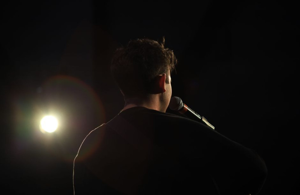 Vermogen Gerard Joling: wat is er werkelijk bekend over zijn financiën?
